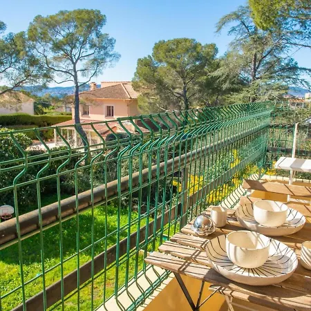 115m2 Avec Un Apercu Et Proche Du Centre Appartement Saint-Raphaël